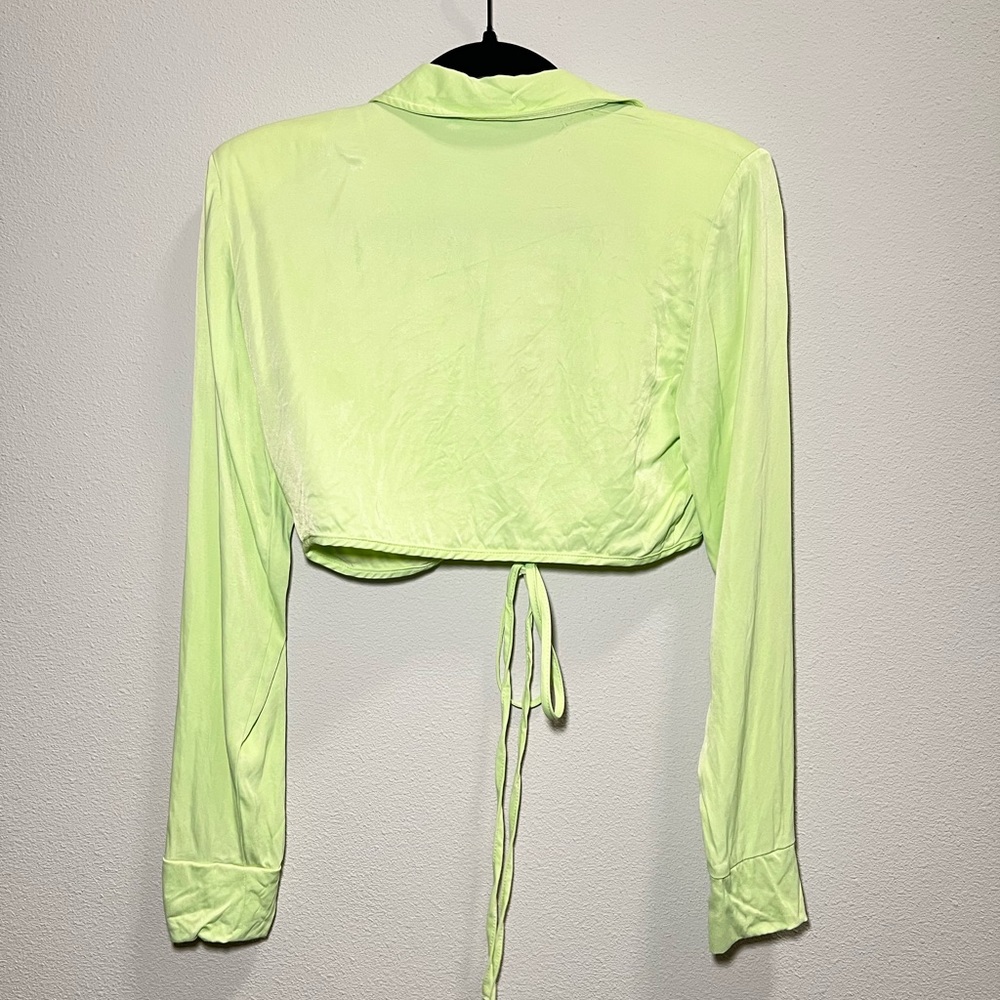 Zara neon green cropped button down blouse